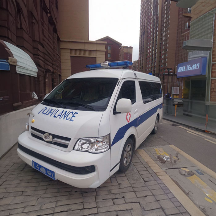 德阳成都救护车出租转院